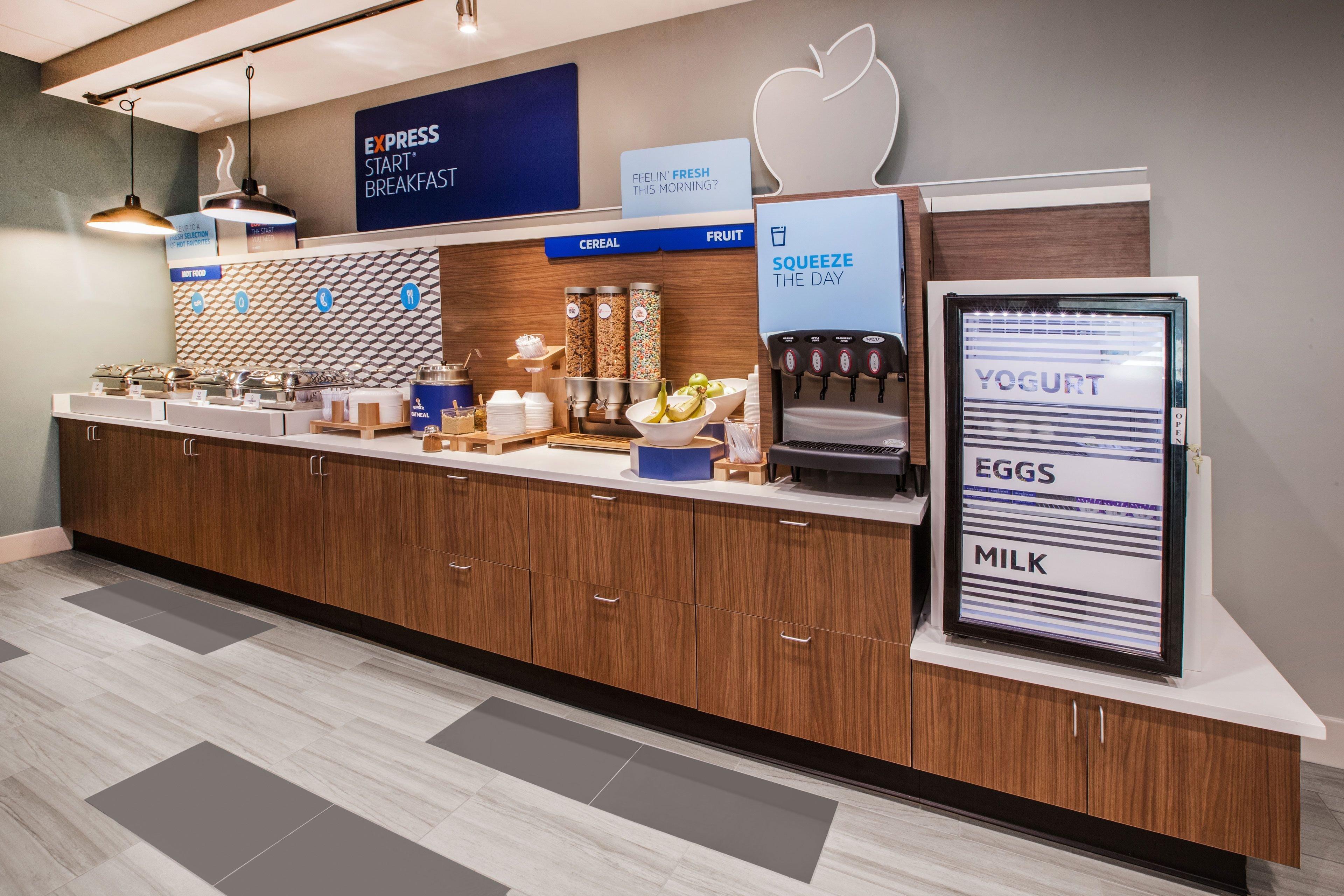 Holiday Inn Express Fort Wayne - East - New Haven By Ihg Exterior foto