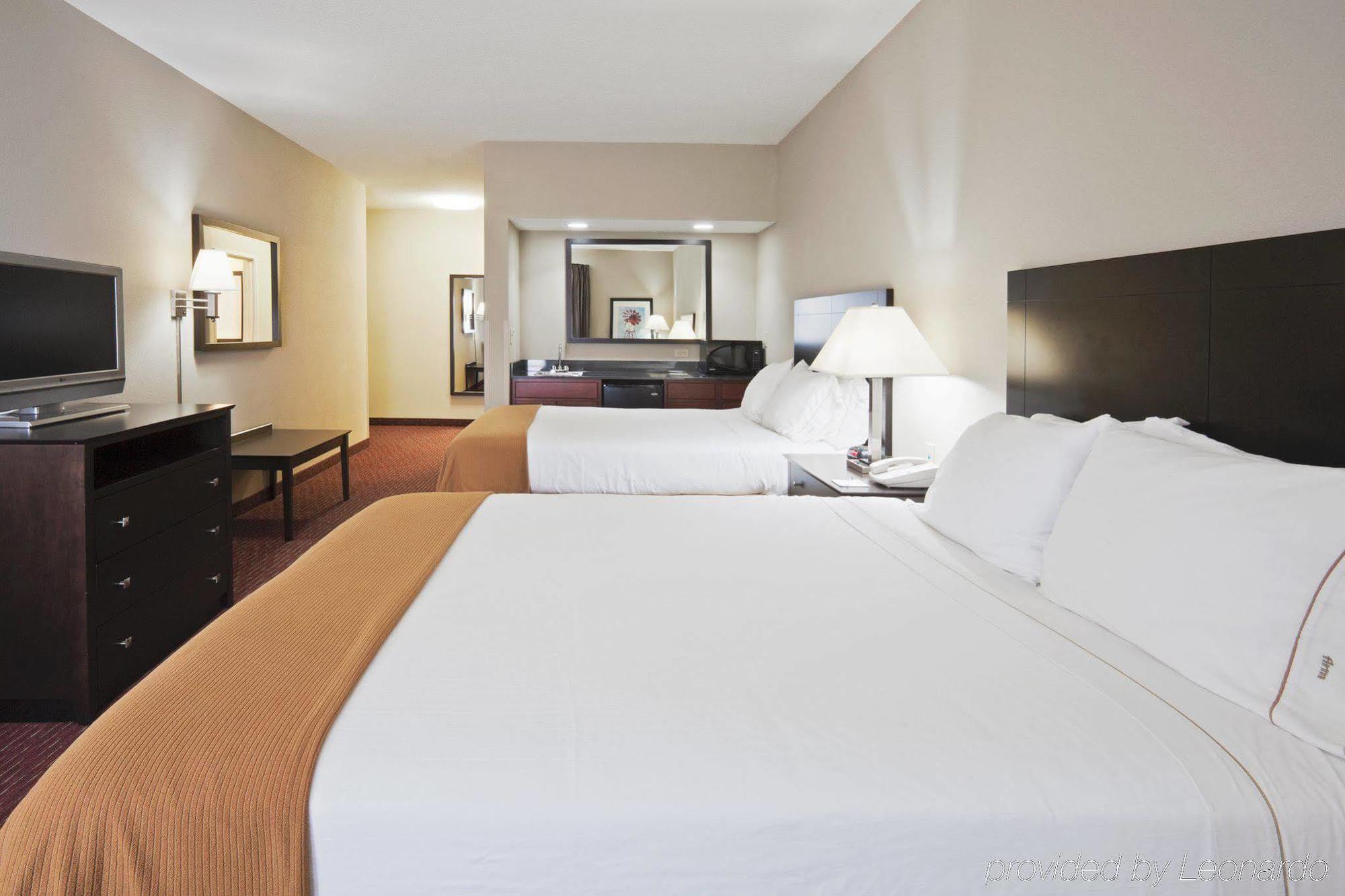 Holiday Inn Express Fort Wayne - East - New Haven By Ihg Exterior foto