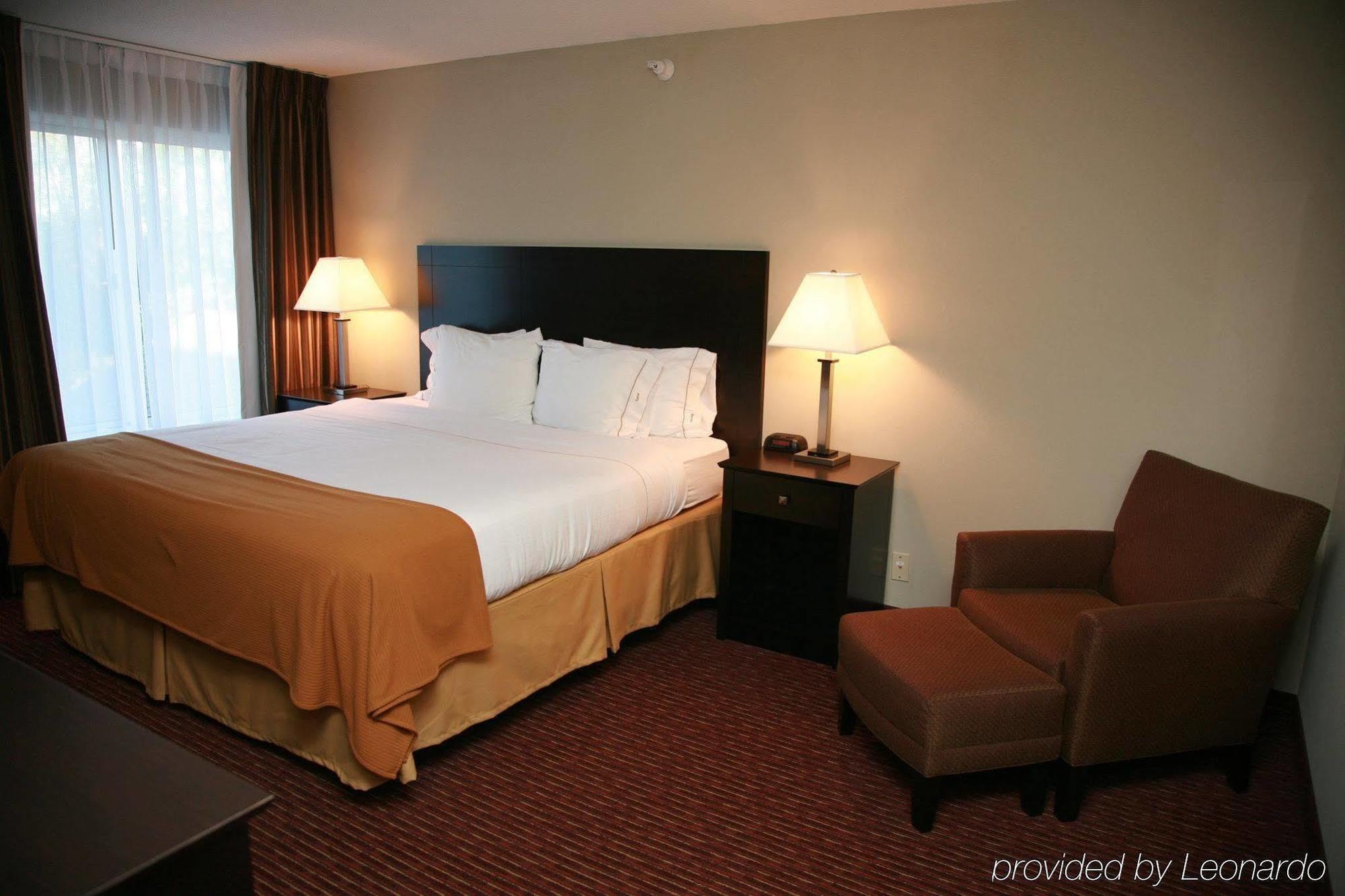 Holiday Inn Express Fort Wayne - East - New Haven By Ihg Exterior foto